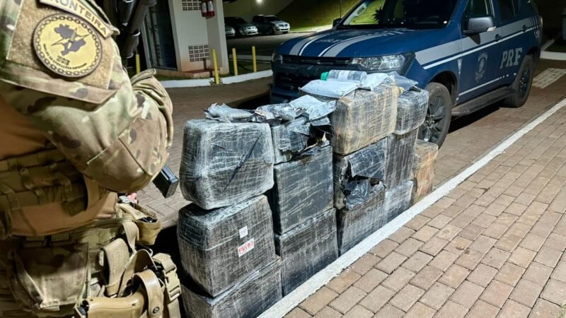 PRF impede entrada de 800 kg de cocaína no Brasil em 4 dias; pré-candidato paraguaio e casal com bebê estão entre os presos